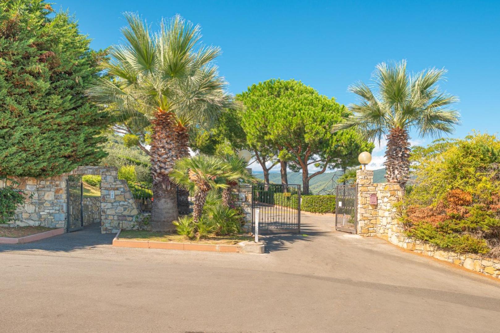 Villaggio Colombo Nuova Gestione Marina dʼMarina dʼAndora Extérieur photo